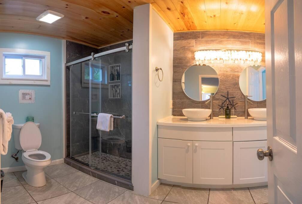 Elegant Jacuzzi Suite Hancock ภายนอก รูปภาพ
